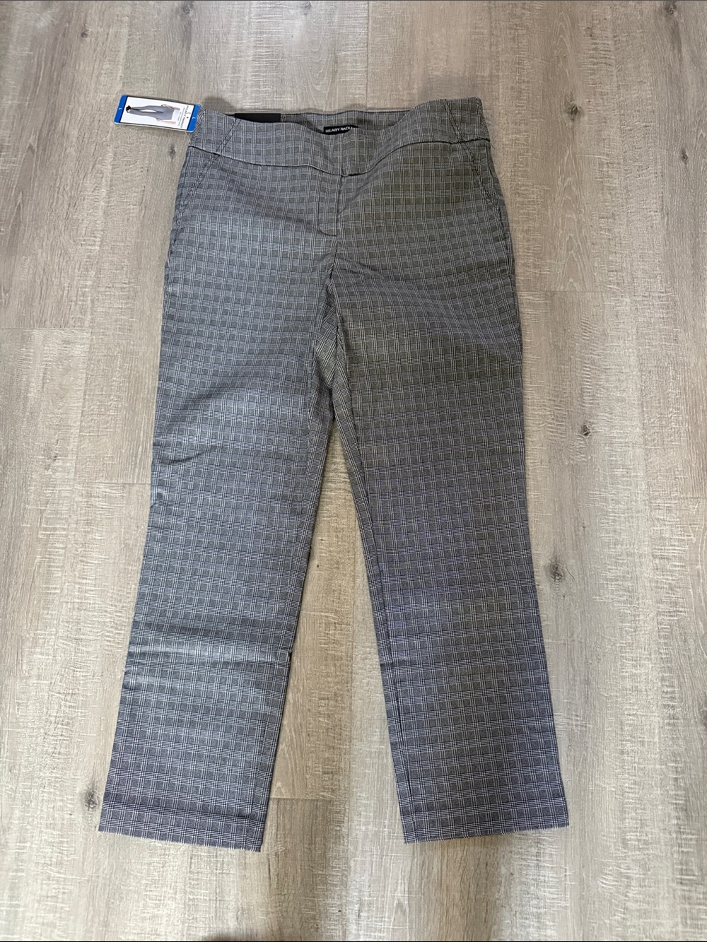 Hilary Radley Gray Checked Cropped Dress Pants